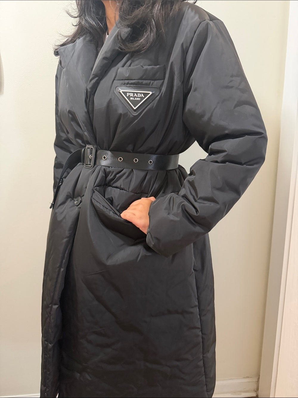 Women, Prada Black Quilted Belted Puffer Coat Size small - Picture 13 of 16